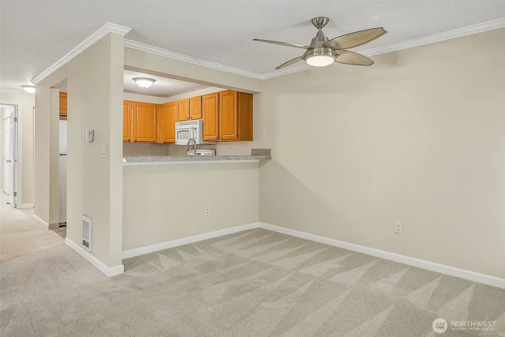 12615 100th Lane NE Kirkland WA 98034