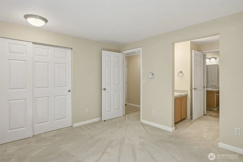 12615 100th Lane NE Kirkland WA 98034