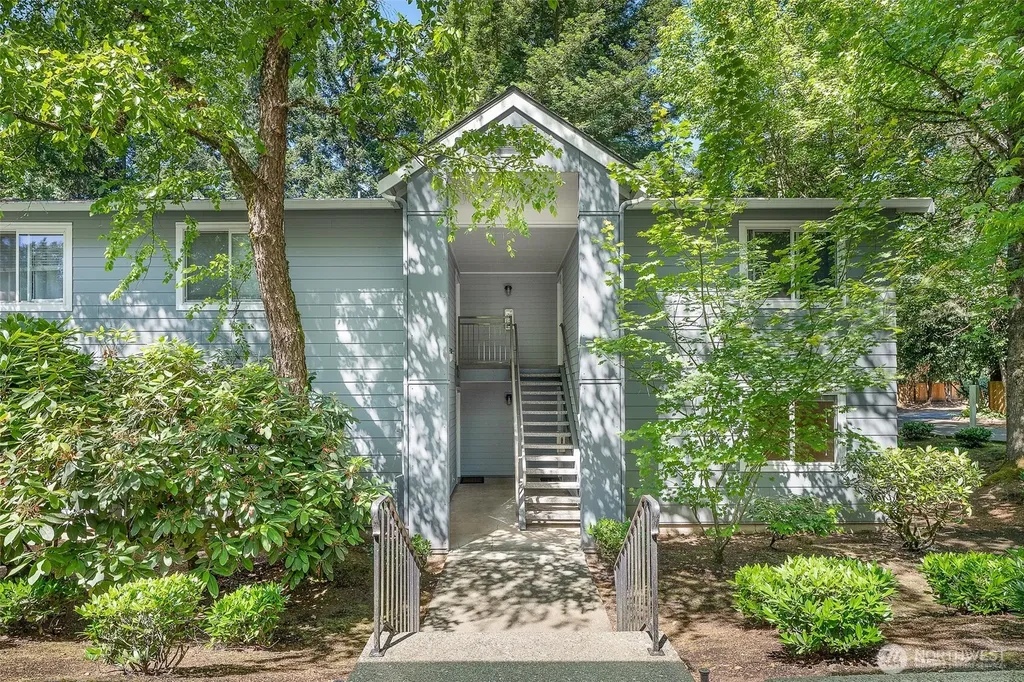 12615 100th Lane NE Kirkland WA 98034