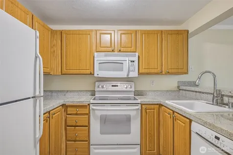 12615 100th Lane NE Kirkland WA 98034