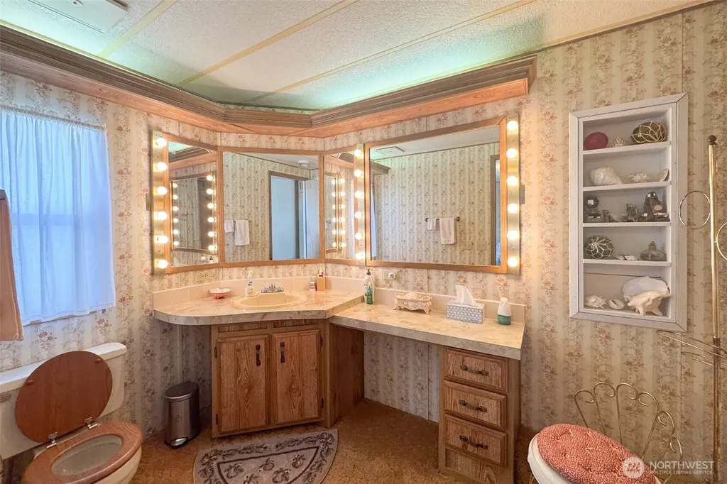 2240 Peace Portal Drive, Unit#15 Blaine WA 98230