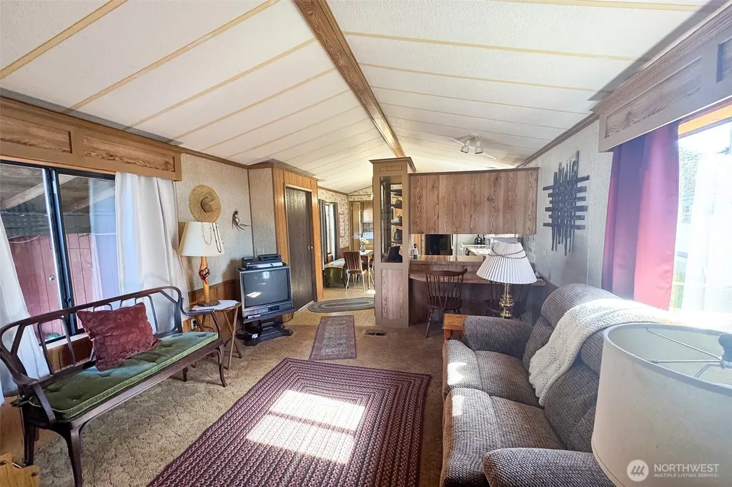 2240 Peace Portal Drive, Unit#15 Blaine WA 98230