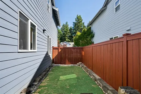 12816 168th St Ct E Puyallup WA 98374
