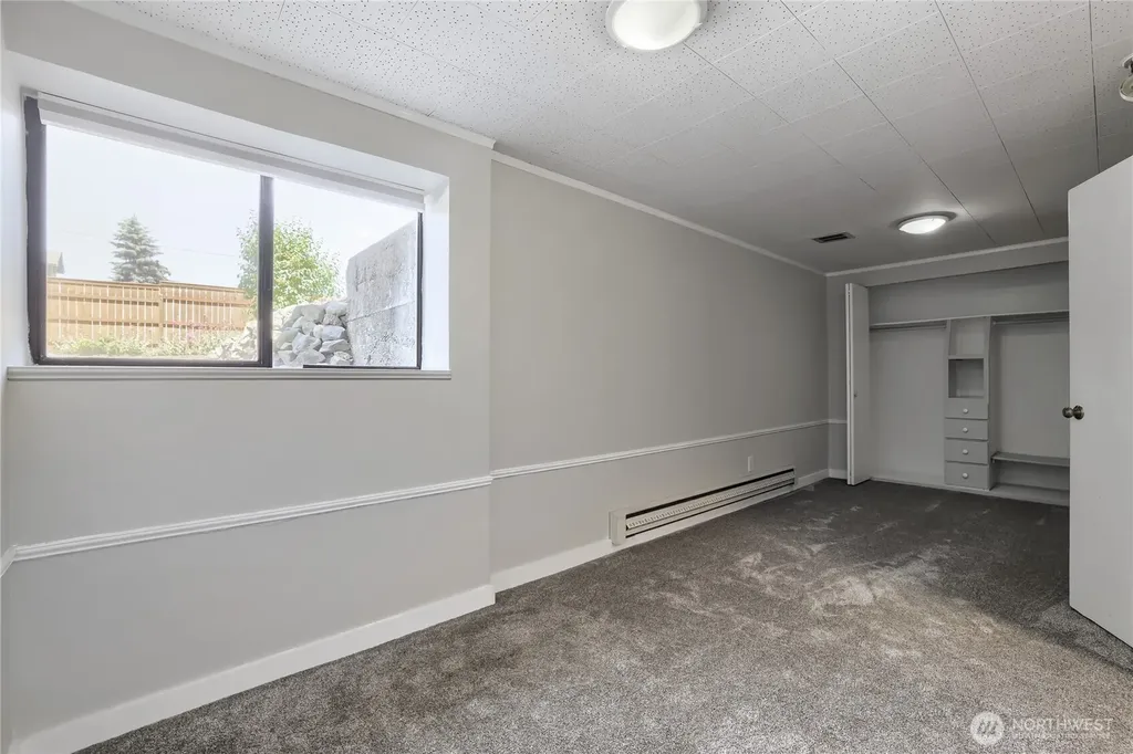 1254 8th Avenue S Edmonds WA 98020