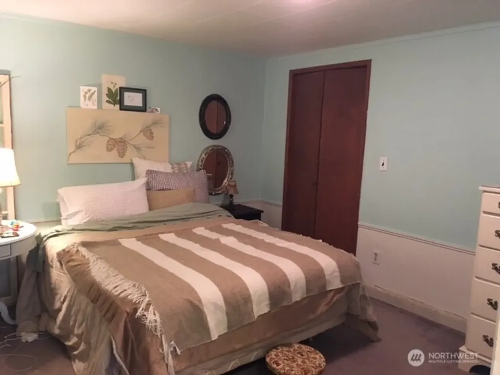 1254 8th Avenue S Edmonds WA 98020