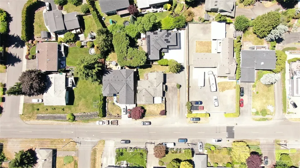 1254 8th Avenue S Edmonds WA 98020