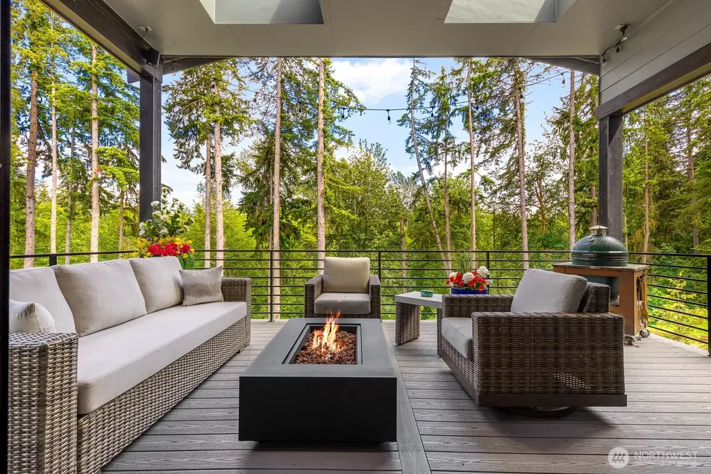 2708 220th Place SW Brier WA 98036