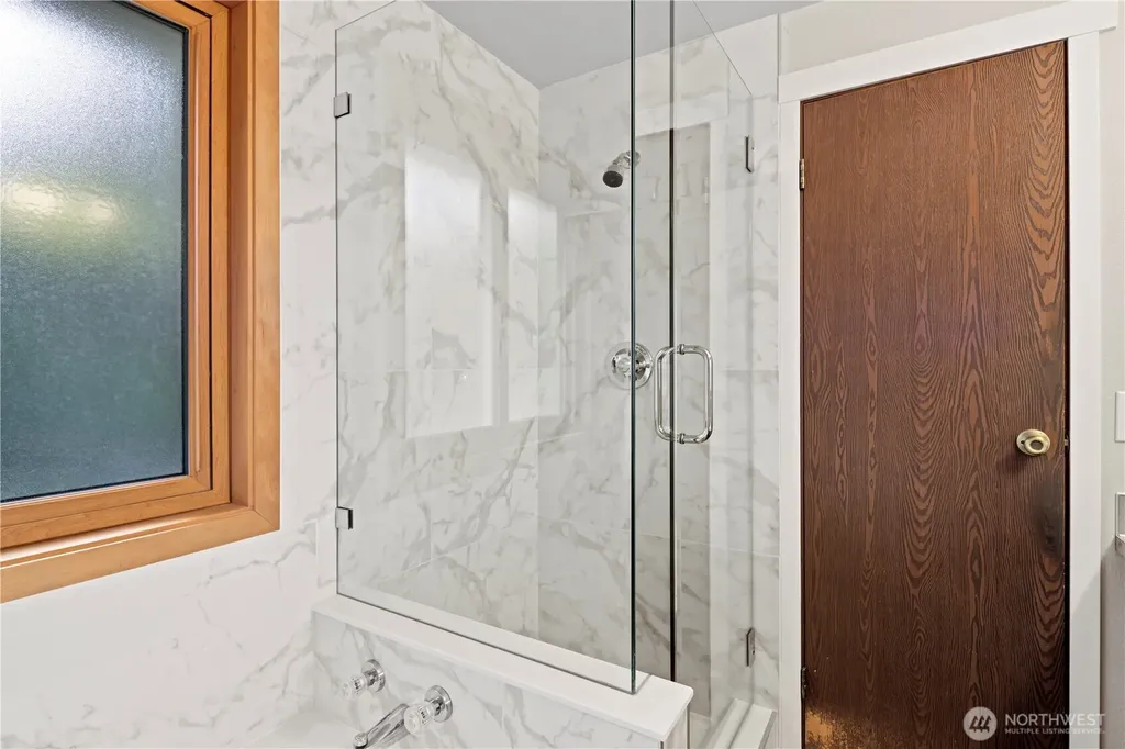 5734 S 300th Place Auburn WA 98001