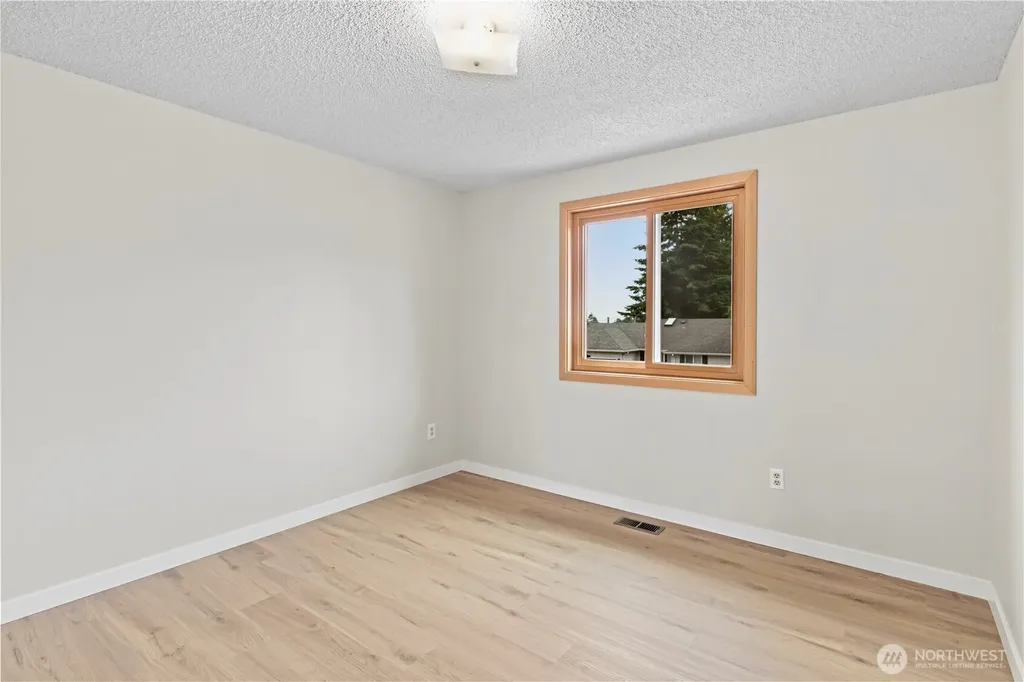 5734 S 300th Place Auburn WA 98001