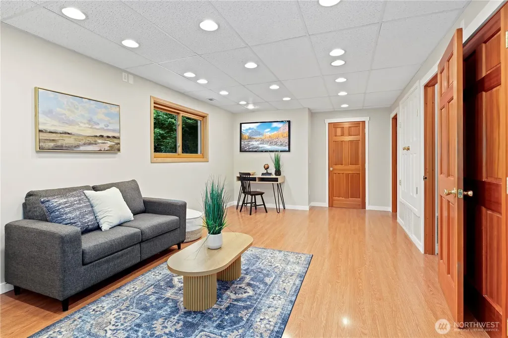 5734 S 300th Place Auburn WA 98001