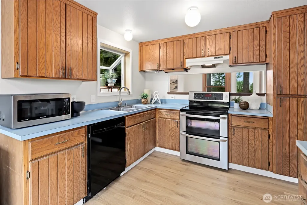 5734 S 300th Place Auburn WA 98001