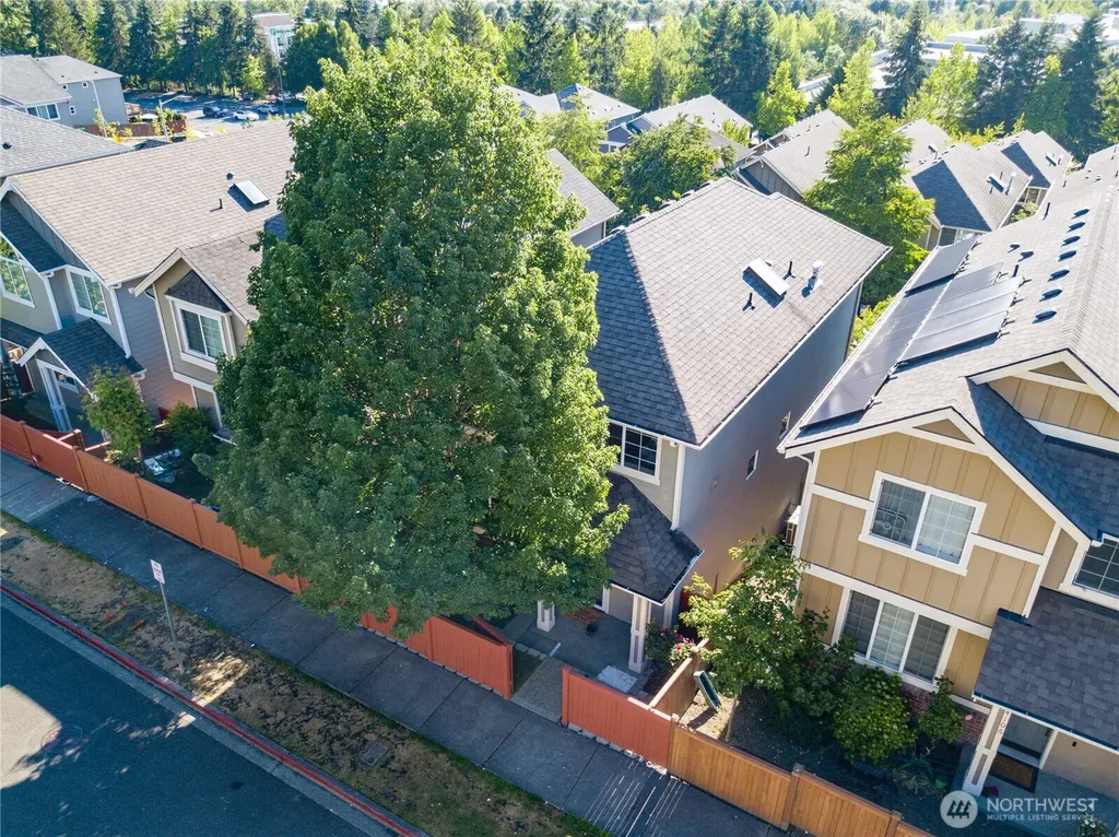 24112 40th Avenue SE Bothell WA 98021