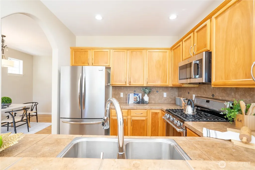24112 40th Avenue SE Bothell WA 98021