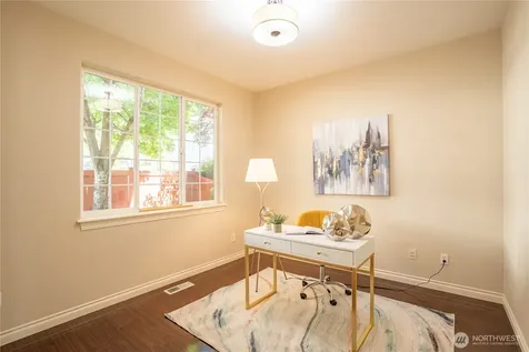24112 40th Avenue SE Bothell WA 98021