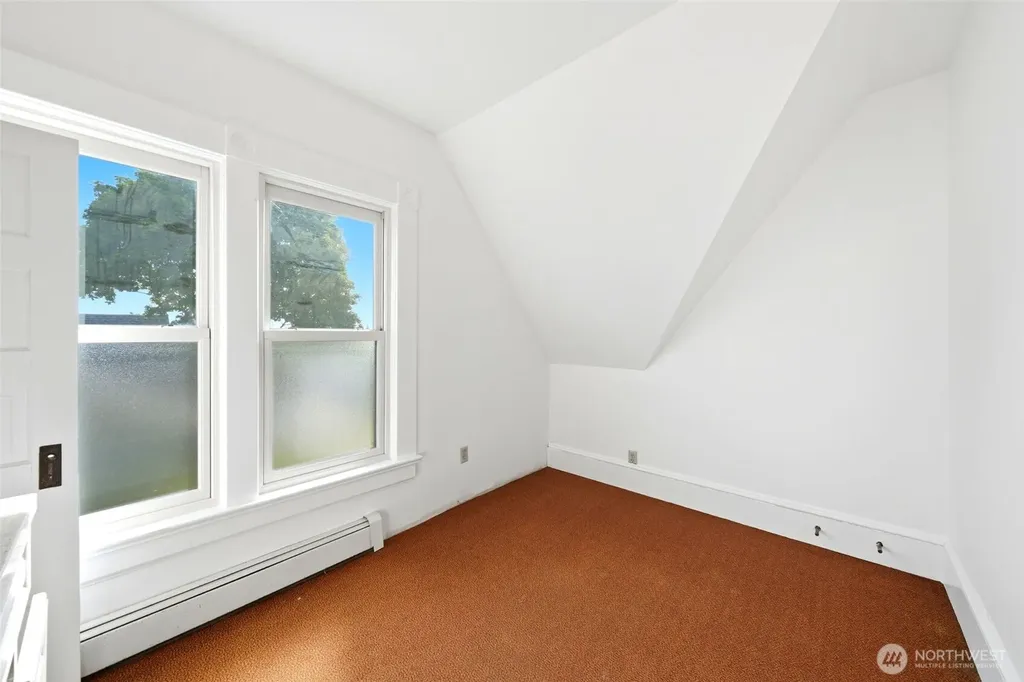 2415 F Street Bellingham WA 98225