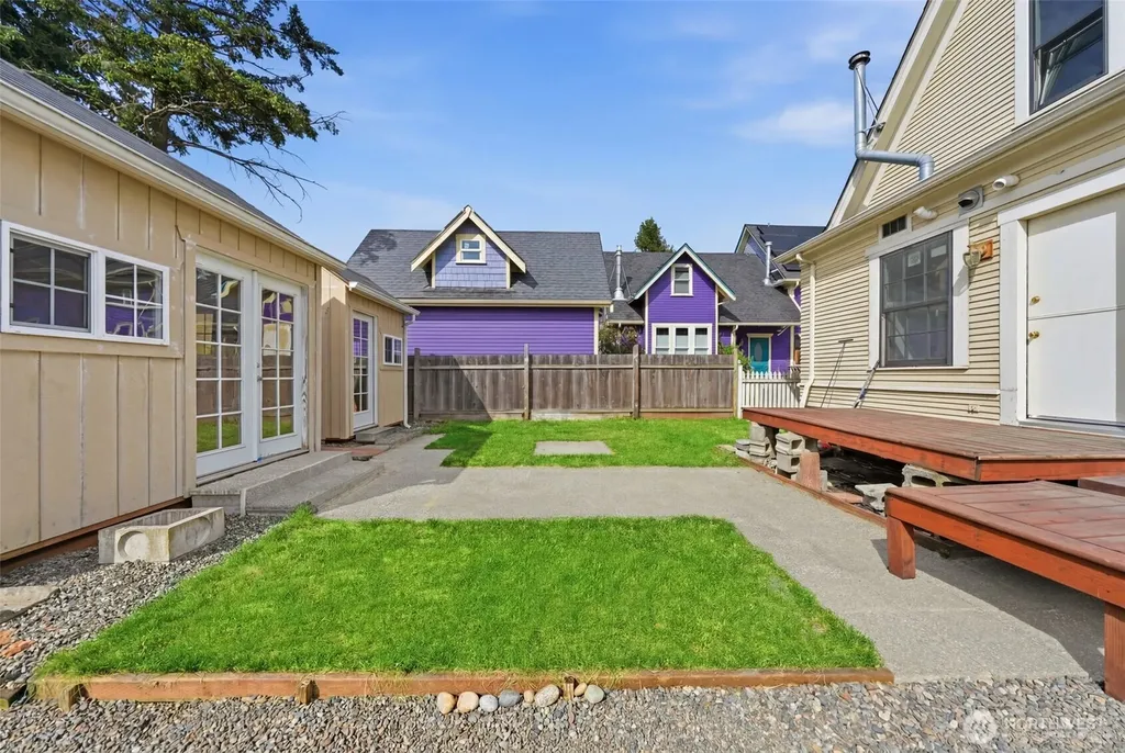 2415 F Street Bellingham WA 98225