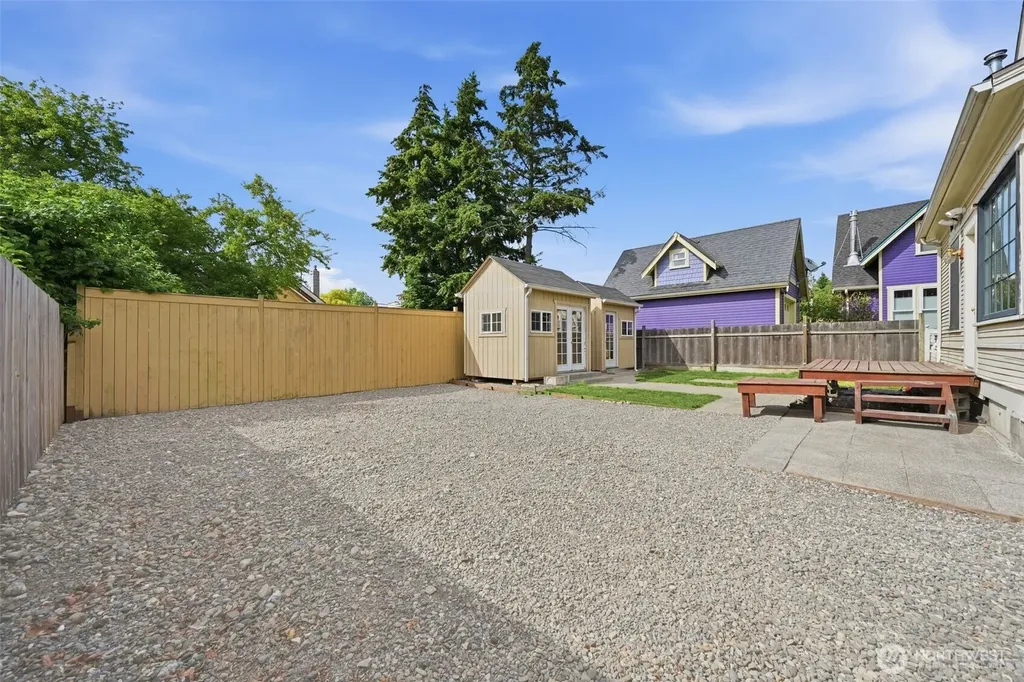 2415 F Street Bellingham WA 98225