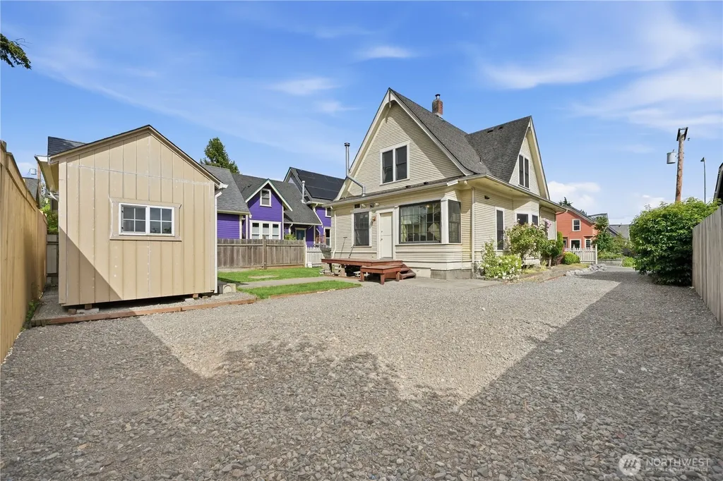 2415 F Street Bellingham WA 98225