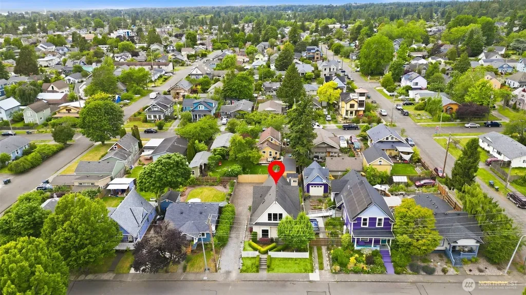 2415 F Street Bellingham WA 98225
