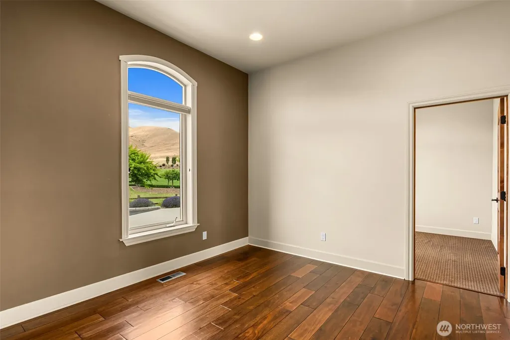 118 E Mountain Brook Lane Wenatchee WA 98801