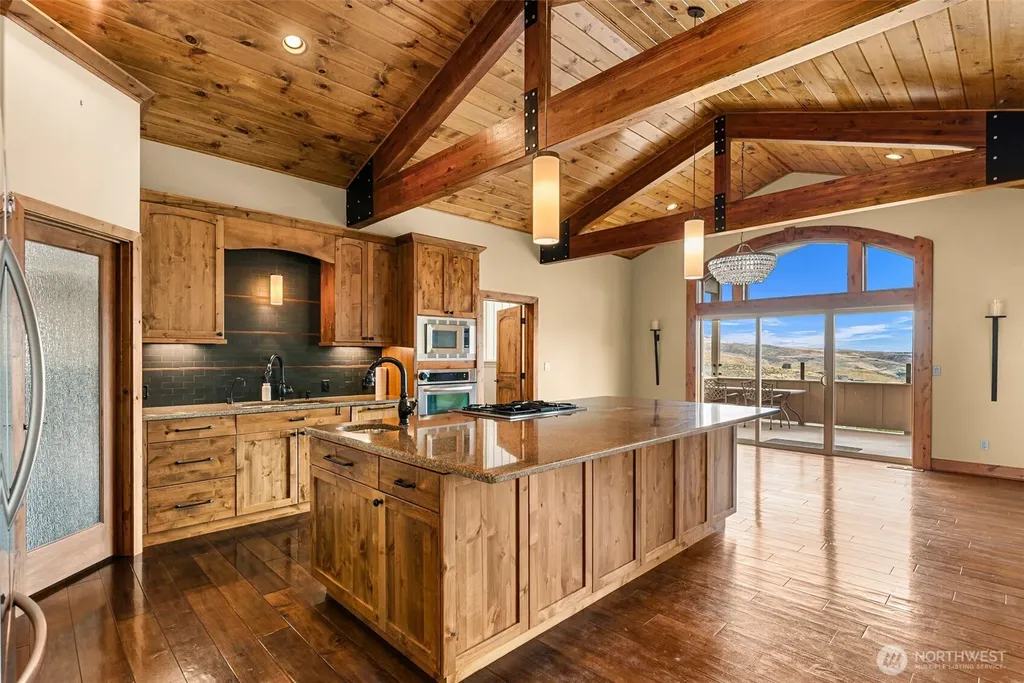 118 E Mountain Brook Lane Wenatchee WA 98801