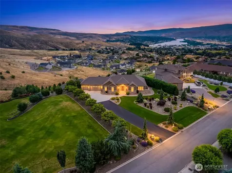 118 E Mountain Brook Lane Wenatchee WA 98801