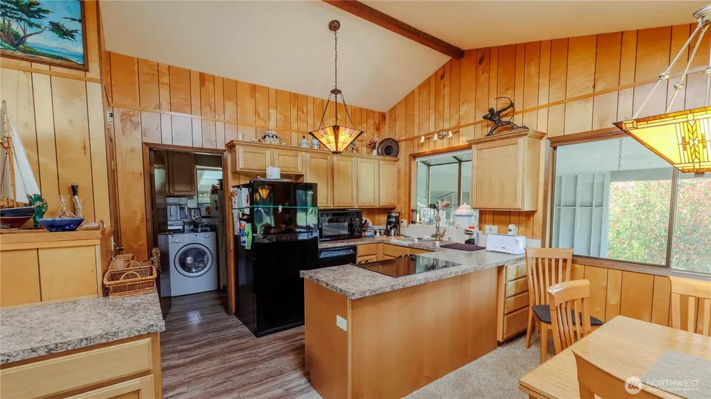 177 Blakely Drive Blakely Island WA 98222
