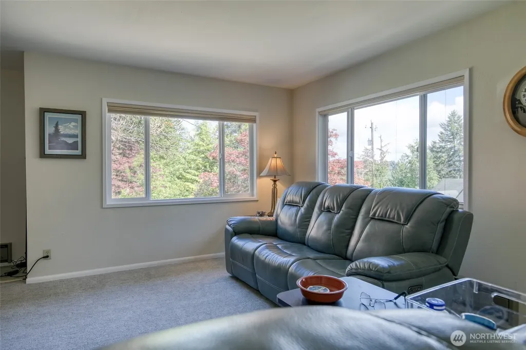 612 9th Avenue Aberdeen WA 98520