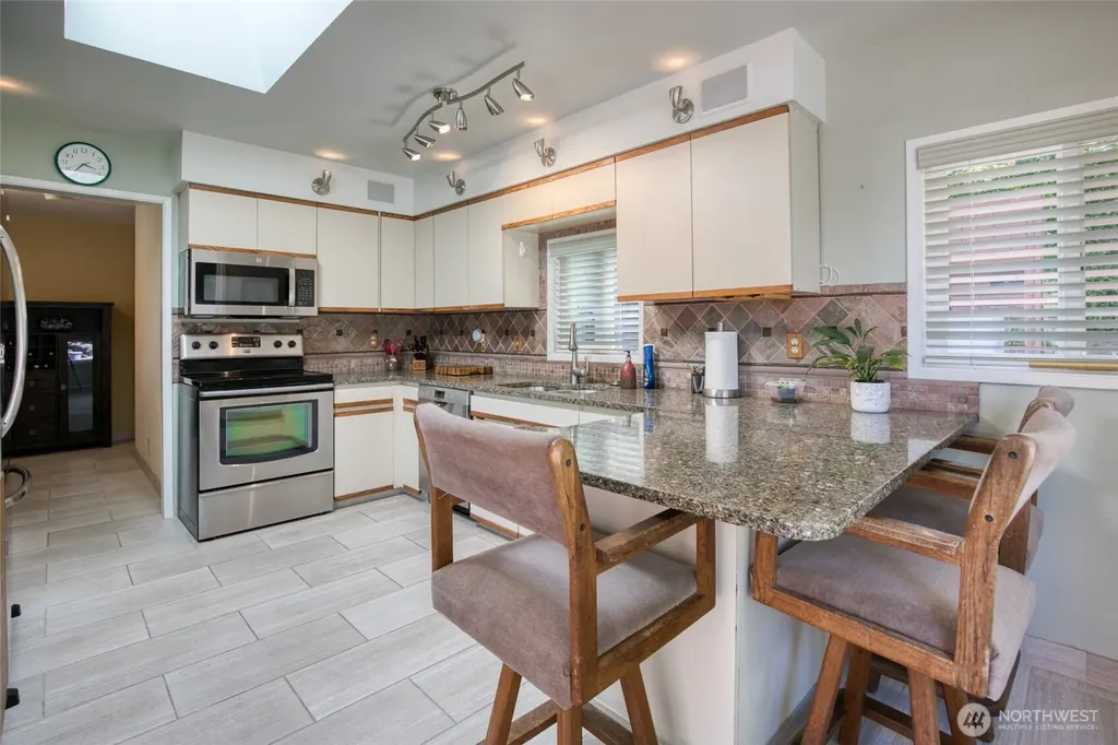 612 9th Avenue Aberdeen WA 98520