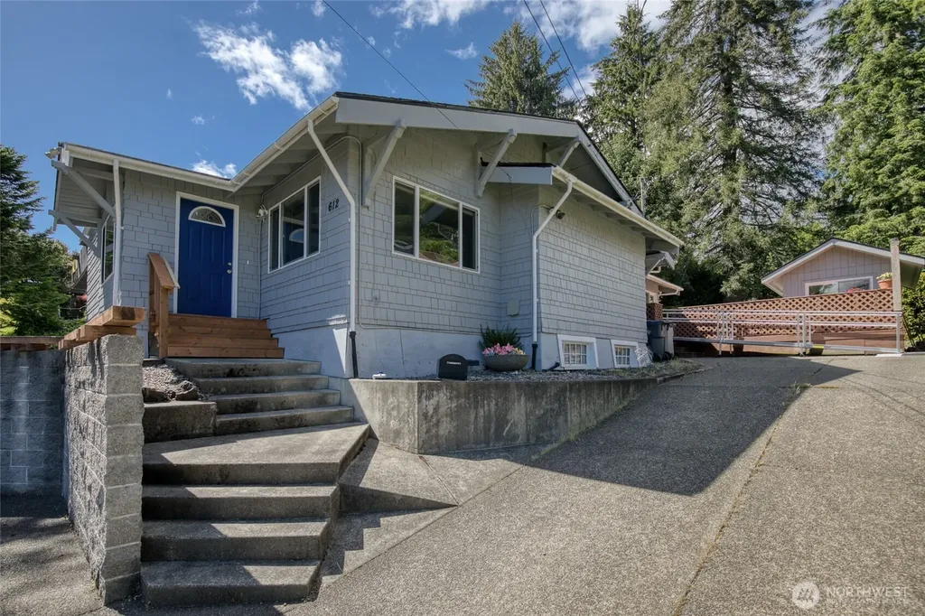 612 9th Avenue Aberdeen WA 98520