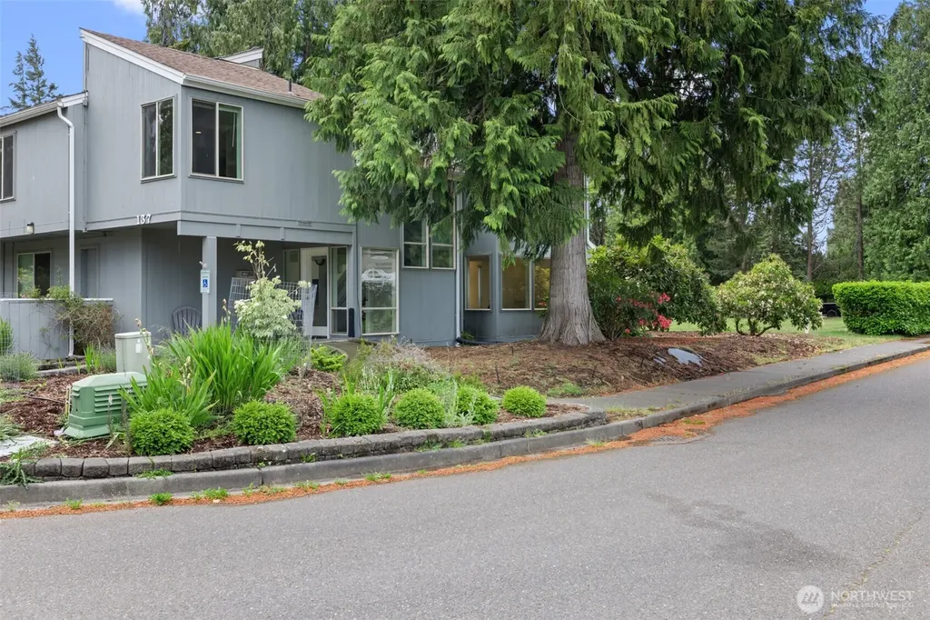 137 Fairway Drive Sequim WA 98382