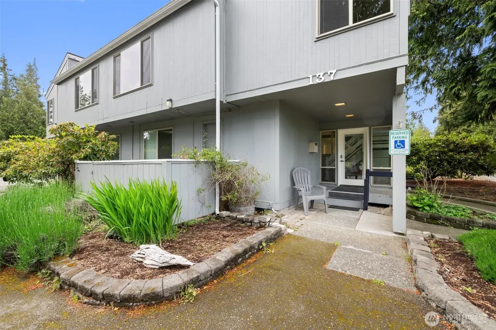 137 Fairway Drive Sequim WA 98382