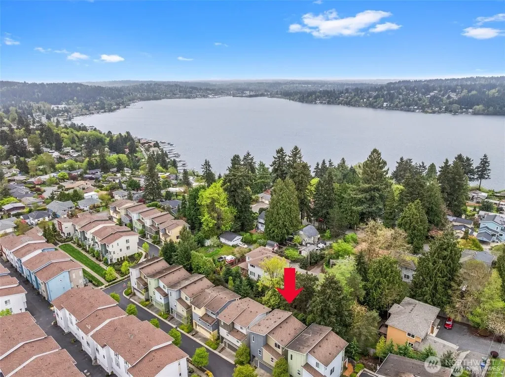 14590 36th Avenue NE Lake Forest Park WA 98155