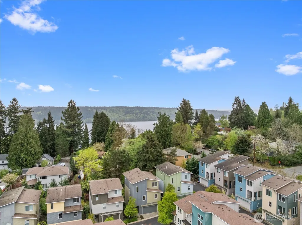 14590 36th Avenue NE Lake Forest Park WA 98155
