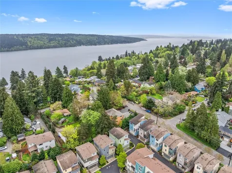 14590 36th Avenue NE Lake Forest Park WA 98155