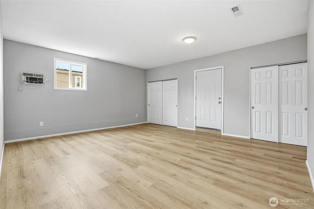 230 Cleveland Avenue Sumas WA 98295