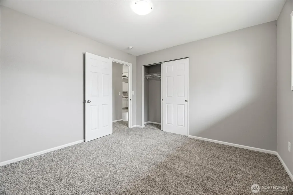 230 Cleveland Avenue Sumas WA 98295