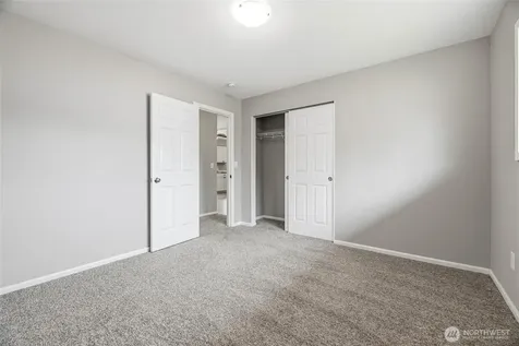 230 Cleveland Avenue Sumas WA 98295