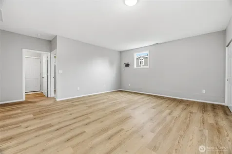 230 Cleveland Avenue Sumas WA 98295