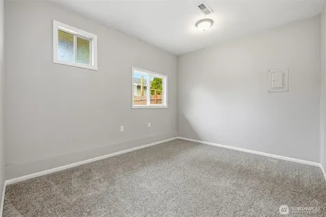 230 Cleveland Avenue Sumas WA 98295