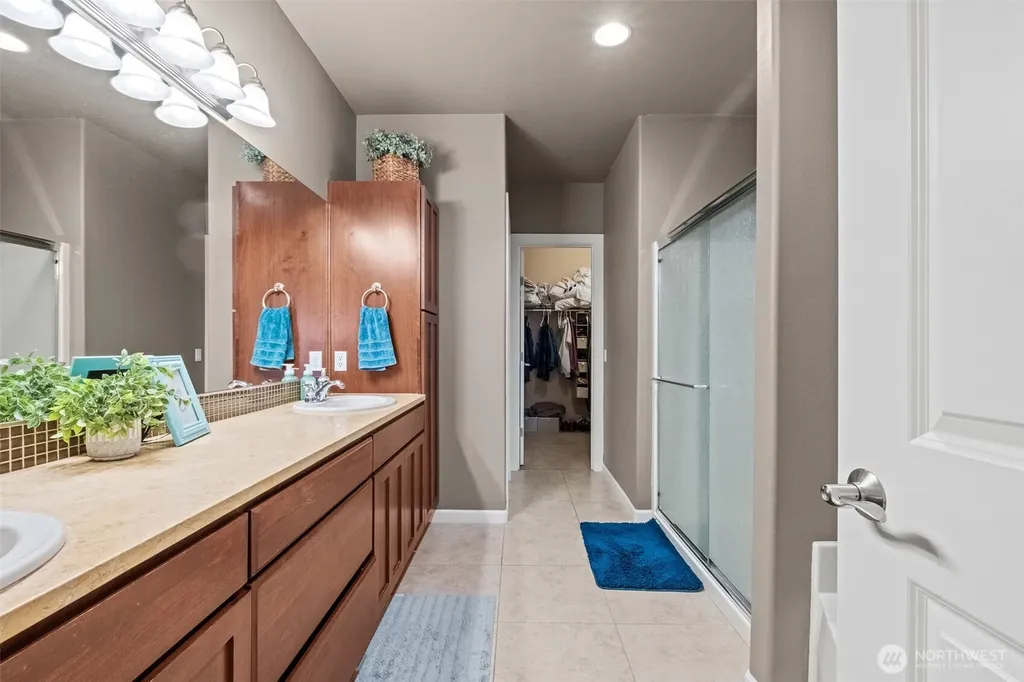 23325 Sunserra Loop NW Quincy WA 98021