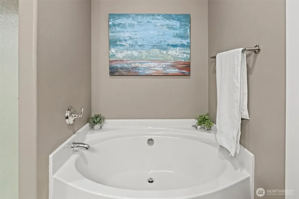 23325 Sunserra Loop NW Quincy WA 98021