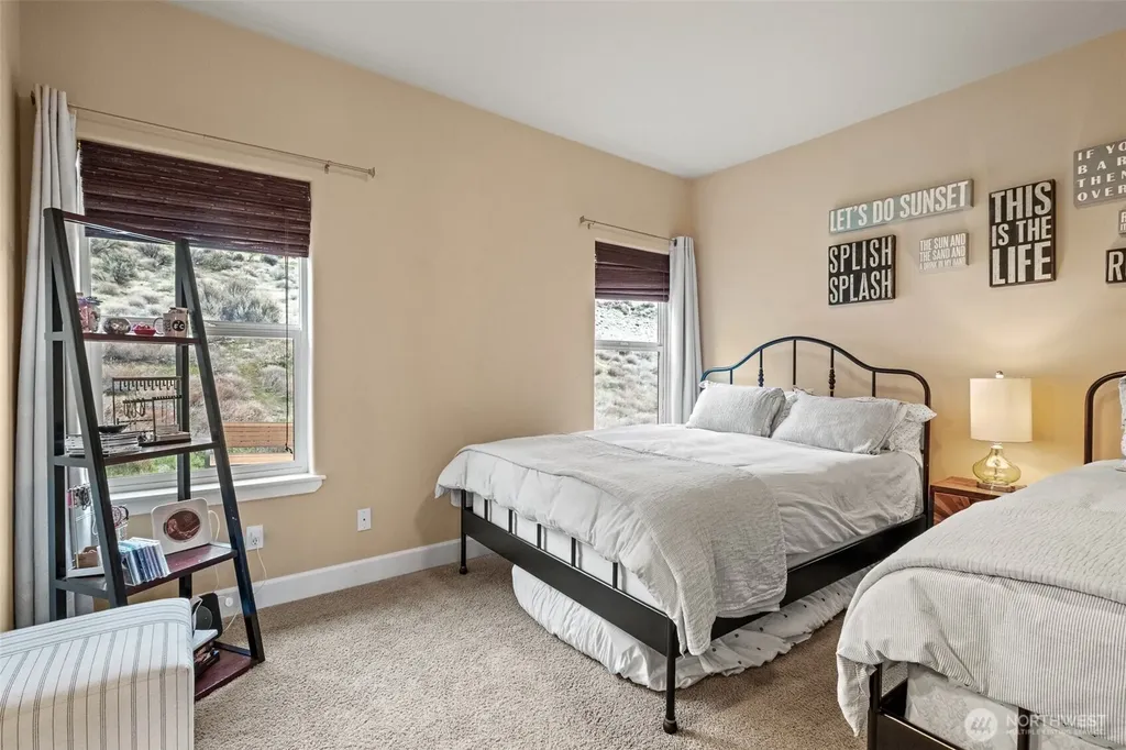 23325 Sunserra Loop NW Quincy WA 98021