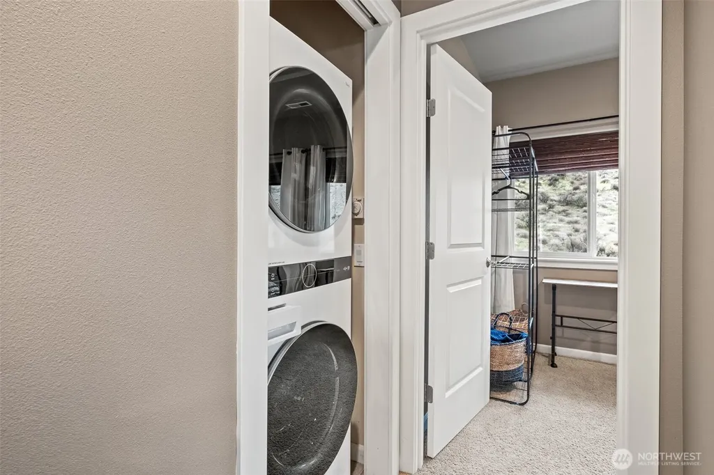 23325 Sunserra Loop NW Quincy WA 98021