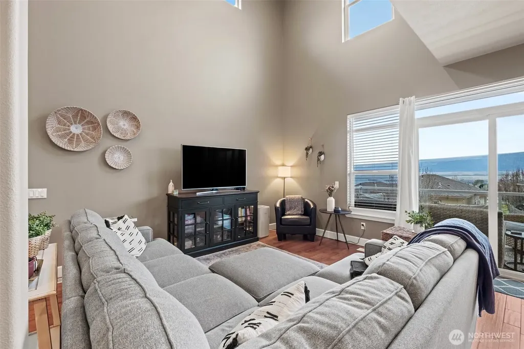 23325 Sunserra Loop NW Quincy WA 98021