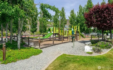 1462 Bighorn Way Chelan WA 98816