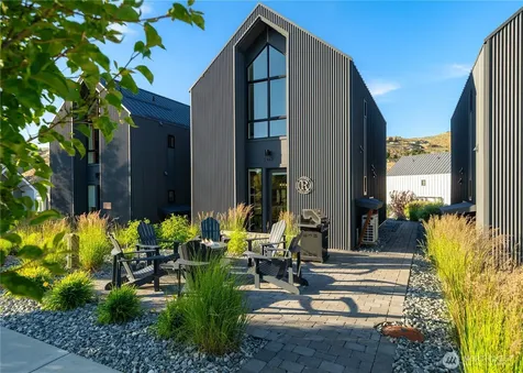 1462 Bighorn Way Chelan WA 98816
