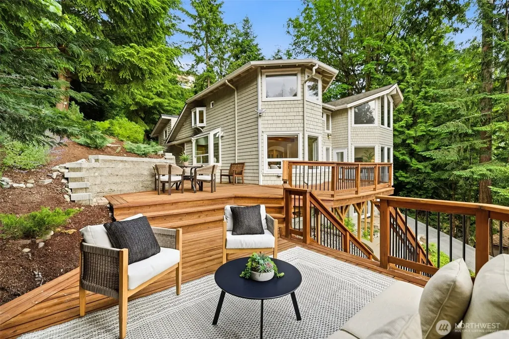 11113 NE 38th Place Bellevue WA 98004