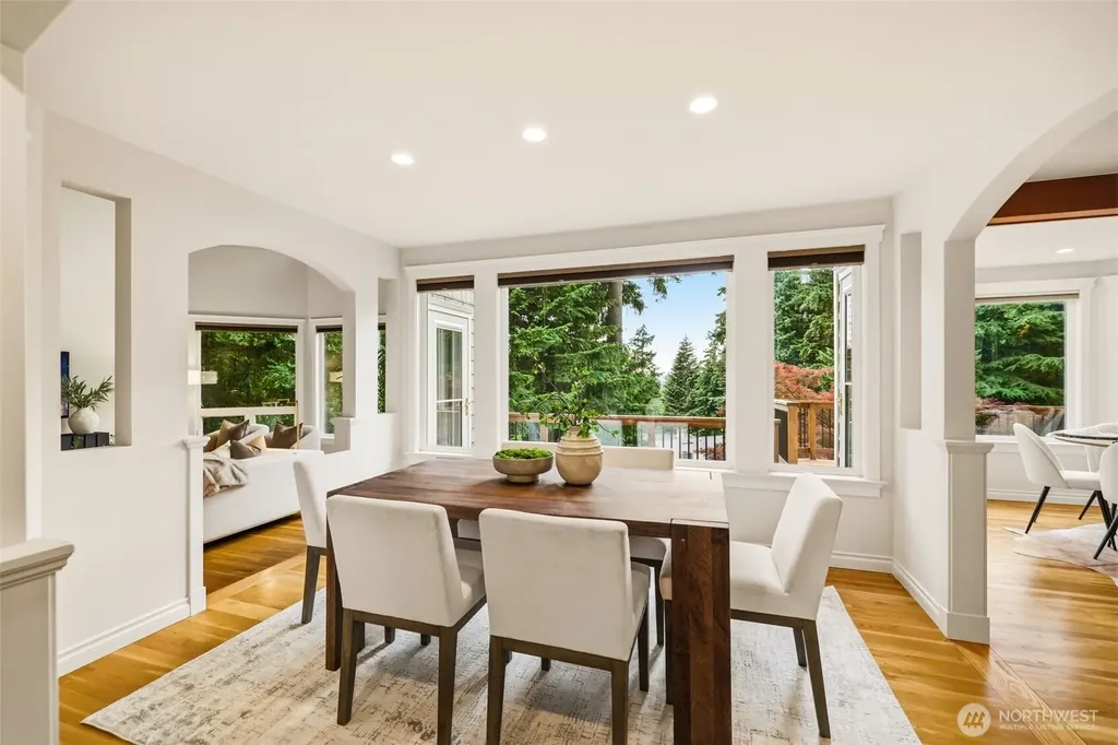 11113 NE 38th Place Bellevue WA 98004