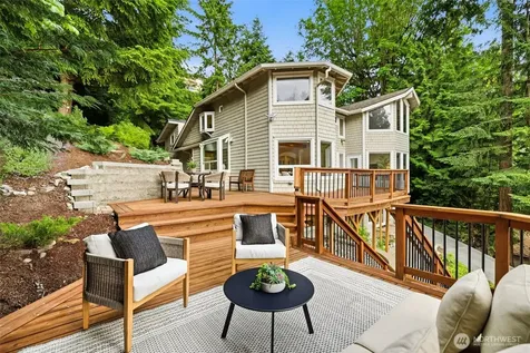11113 NE 38th Place Bellevue WA 98004
